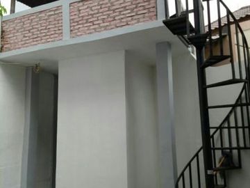 Rumah di Rangkapan Jaya, 2Lt, dlm Prmhan Maharaja