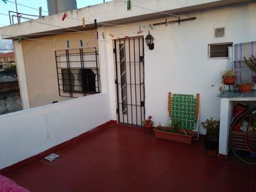 Casa PH en venta en Quilmes Este