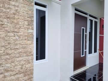 Minimalis di dalam perumahan dengan Scurity 24 jam