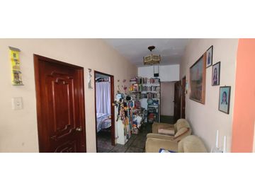 En venta hermosa casa familiar en zona comercial