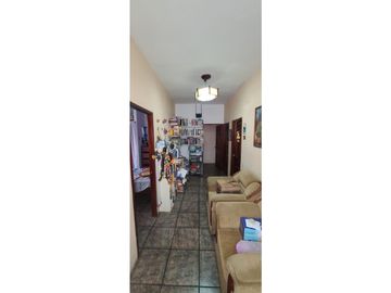 En venta hermosa casa familiar en zona comercial