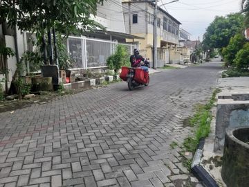 usoap.Rumah Dukuh Kupang Barat Bebas banjir, bisa untuk kost