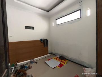 Rumah Dekat Hotel Hyat Jalan Palagan Lempongsari