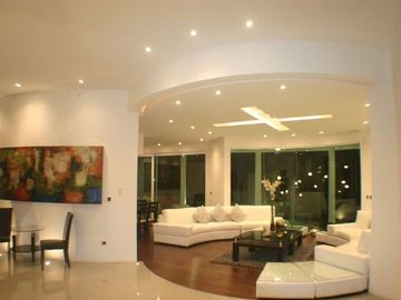 CASA EN VENTA EN CARRETERA NACIONAL