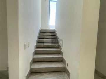 Casa en venta ubicada en Fracc. La Escondida