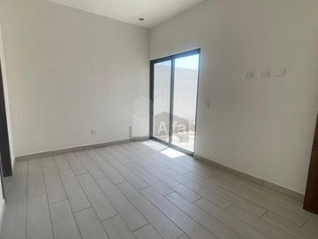 Casa en venta ubicada en Fracc. La Escondida