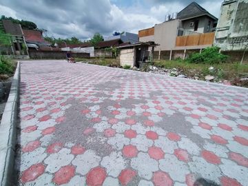 Rumah dalam Cluster di Area Uii, 16 Unit