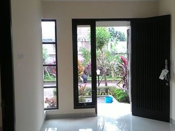 Rumah diJual di Tanah Baru, Depok. Townhouse mewah Murah