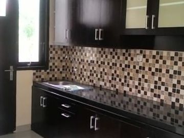 Rumah diJual di Tanah Baru, Depok. Townhouse mewah Murah
