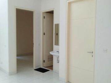 Dijual Rumah di The Icon Cluster Simplicity BSD Depan taman, Baru Selesai Renovasi