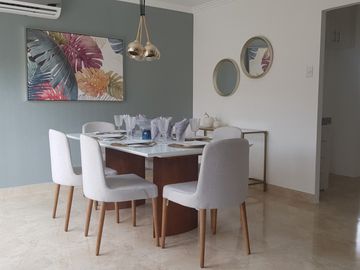Venta de Casa Modelo Acuarela en Urb. Casa Laguna, Vía a Samborondon.