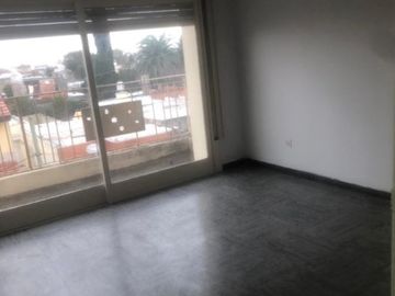 Departamento en venta en Ezpeleta Este