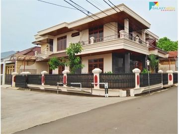 Rumah hook bagus terawat Dekat tol jatiwarna bekasi