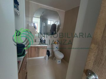 apartamento en venta en los pinos. Cod V61591