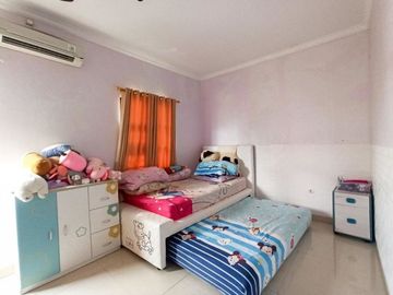 RUMAH SECOND 4 KAMAR DIJUAL MURAH JIMBARAN BAWAH