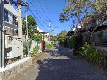 RUMAH SECOND 4 KAMAR DIJUAL MURAH JIMBARAN BAWAH