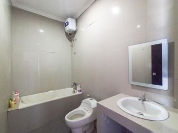 RUMAH SECOND 4 KAMAR DIJUAL MURAH JIMBARAN BAWAH