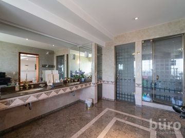 ESPECTACULAR PH DE LUJO CON 4 HABITACIONES, PISCINA Y GRAN TERRAZA EN SAN ISIDRO