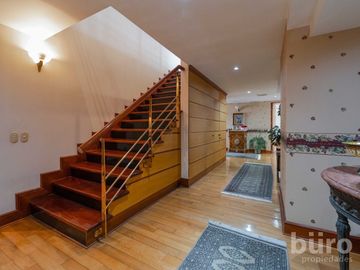 ESPECTACULAR PH DE LUJO CON 4 HABITACIONES, PISCINA Y GRAN TERRAZA EN SAN ISIDRO