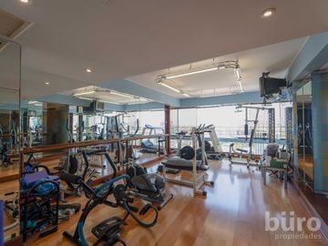 ESPECTACULAR PH DE LUJO CON 4 HABITACIONES, PISCINA Y GRAN TERRAZA EN SAN ISIDRO