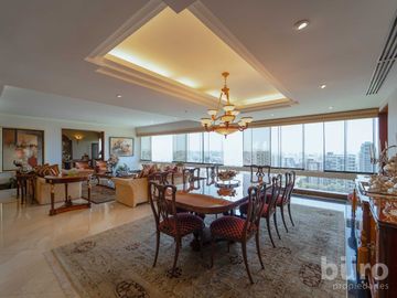 ESPECTACULAR PH DE LUJO CON 4 HABITACIONES, PISCINA Y GRAN TERRAZA EN SAN ISIDRO