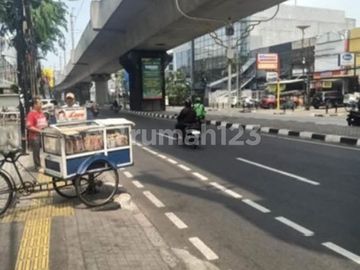 Ruko Bagus 3,5 Lantai Lokasi Strategis di Pinggir Jalan Fatmawati, Jakarta Selatan