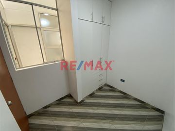 🌟 ¡Descubre tu próximo hogar en Pimentel, Chiclayo! 🌟

🏠 Este moderno departamento de ESTRENO en el 1ER PISO te espera en Urb los Sauces en II Etapa