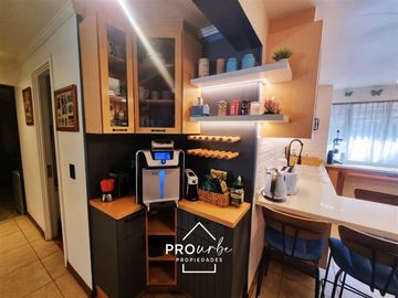 Casa en venta de 4 dorm. en Colina