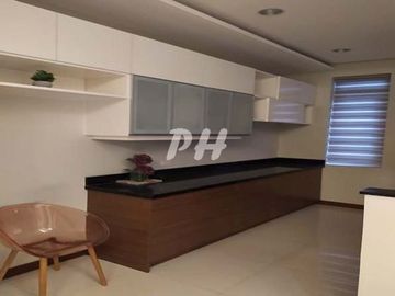 Ready for Occupancy House in West Avenue Q,C at 24.3M PH1190