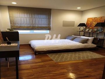 Ready for Occupancy House in West Avenue Q,C at 24.3M PH1190