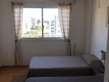 BOEDO. 2 AMBIENTES EN DUPLEX, VISTA PANORAMICA, BAJAS EXPENSAS