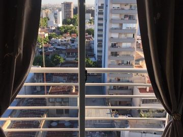 BOEDO. 2 AMBIENTES EN DUPLEX, VISTA PANORAMICA, BAJAS EXPENSAS