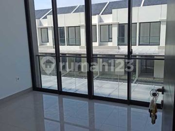 For Rent! Disewakan Rumah Nyaman di Pik 2 Cluster Florida Furnished Termurah