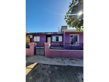 VENTA-CASA 2 DORM. BARRIO 17 DE OCTUBRE-JESUS MARIA