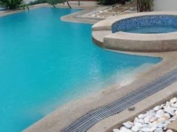 5 - bedroom with Pool House for Rent in Friendship Angeles City Near SM Clark