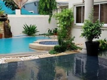 5 - bedroom with Pool House for Rent in Friendship Angeles City Near SM Clark