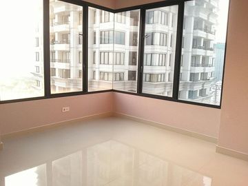 Apartemen Amartapura dijual Furnish View Golf Lippo Karawaci