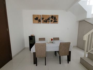 Cozy House, inc Kitchen Set, Rumah di Discovery Lumina Bintaro GB-8039