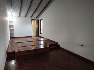casa en venta en las vegas. Cod V111658