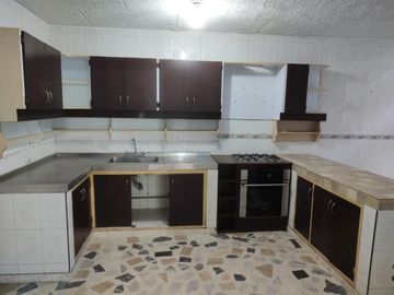 casa en venta en las vegas. Cod V111658