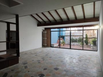 casa en venta en las vegas. Cod V111658