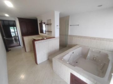 casa en venta en las vegas. Cod V111658