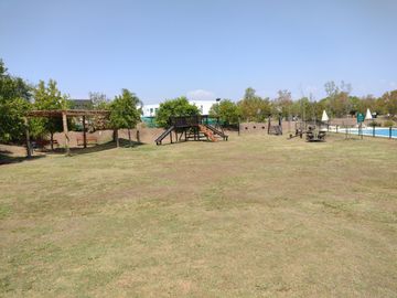 Casa en Ayres Plaza