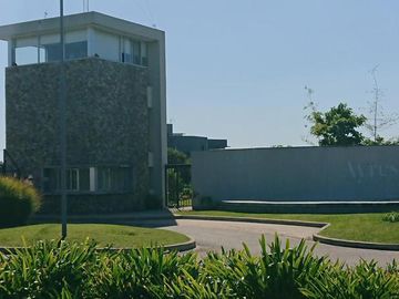 Casa en Ayres Plaza