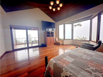 Oportunidad! Se Vende la más Bella Casa de Altos del Maria
