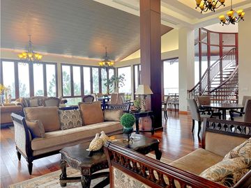 Oportunidad! Se Vende la más Bella Casa de Altos del Maria