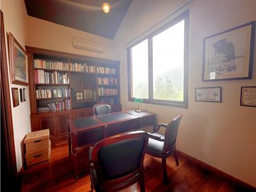 Oportunidad! Se Vende la más Bella Casa de Altos del Maria