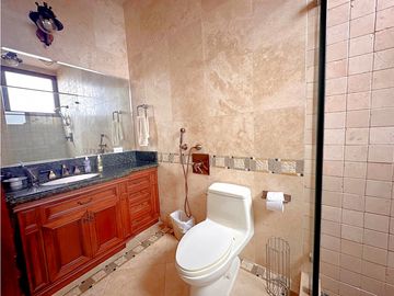 Oportunidad! Se Vende la más Bella Casa de Altos del Maria