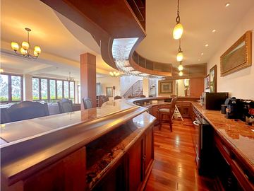 Oportunidad! Se Vende la más Bella Casa de Altos del Maria