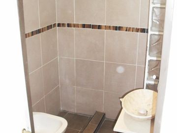 Duplex de 4 Amb con Patio, Apto Prof. 2 Baños mas Toilette y Baulera  Excelente . Ubicación